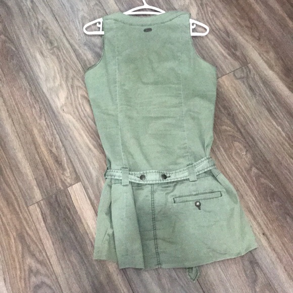 Dress - Picture 2 of 5